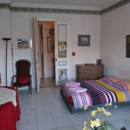 Chez Brigitte Guesthouse Nice Bagian luar foto